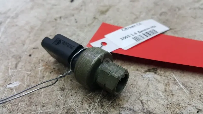 Датчик давления кондиционера 9647971280