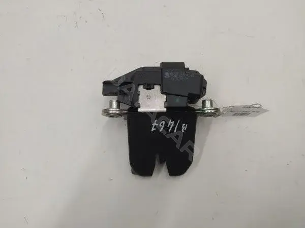 Замок крышки багажника 5J0827501B
