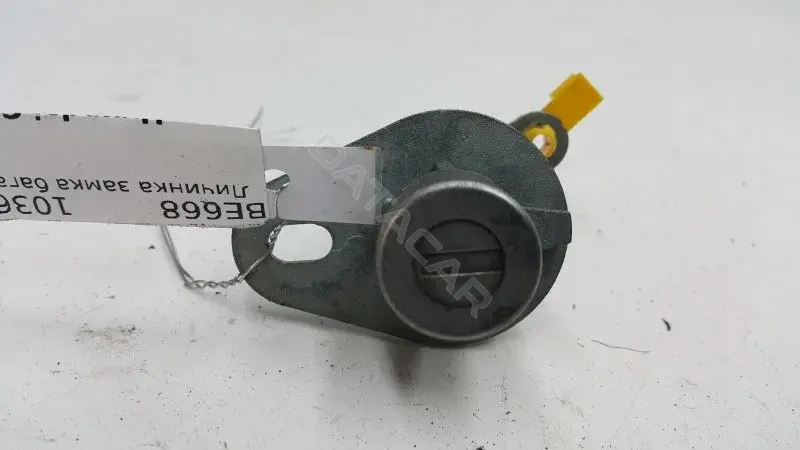 Личинка замка двери 10369093