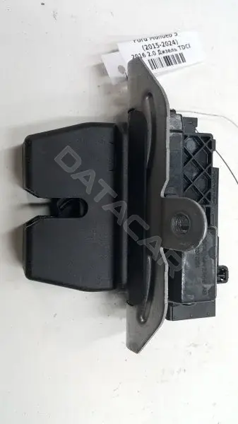 Замок крышки багажника DS7AN442A66AB