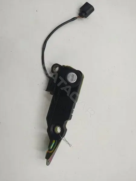 Личинка замка двери 3B9827297A