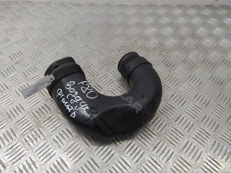 Патрубок воздушный 5N0129618C