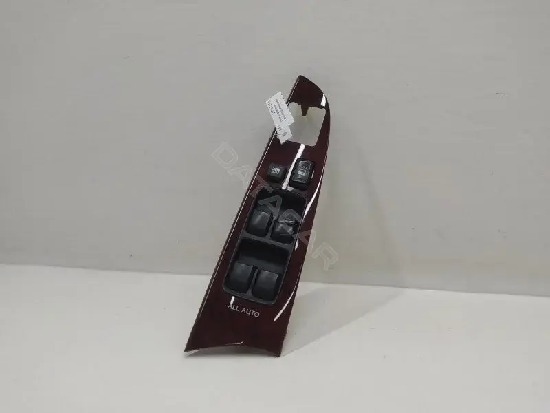 Блок управления стеклоподъемниками 8404053070