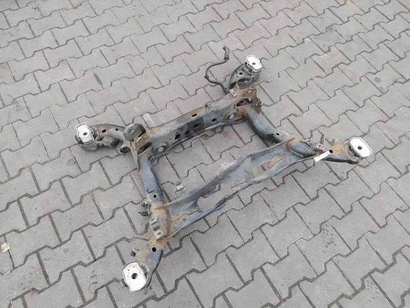 Балка подвески 80A505235