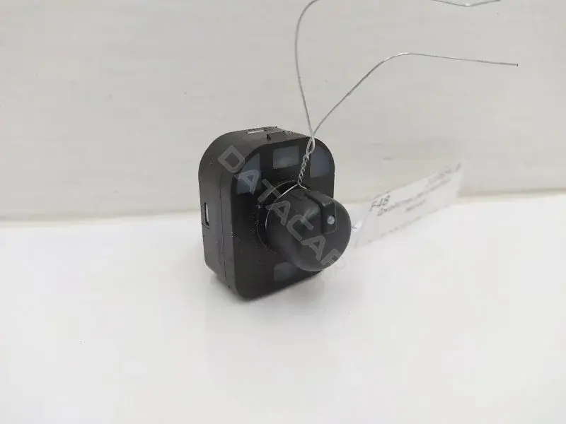 Джойстик регулировки зеркал 8E0959565A