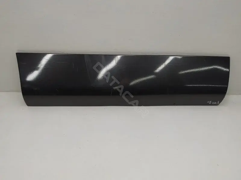 Молдинг двери 4L0853970