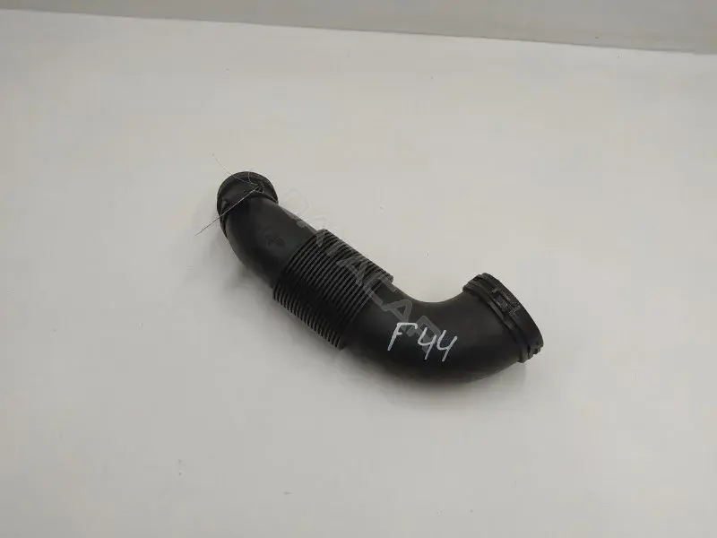 Патрубок интеркулера 7L6129627F