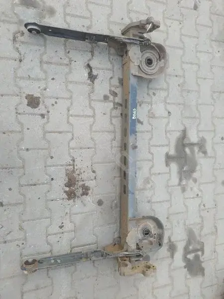 Балка подвески 10364694