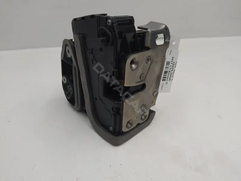 Замок двери 3035077G