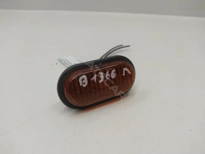 Повторитель передний 7700847333