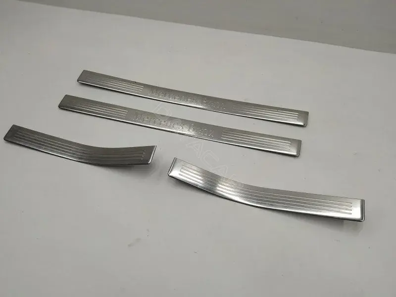 Накладка на порог A2126861136