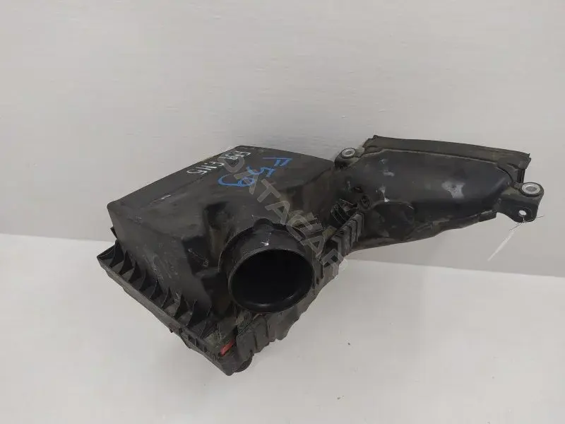 Корпус воздушного фильтра DS739661KA