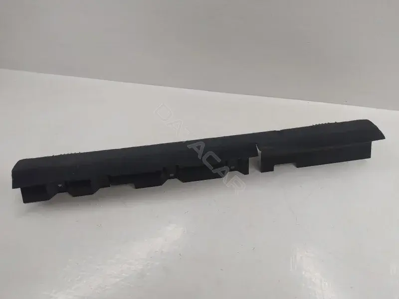 Пластик багажника 80A861529H