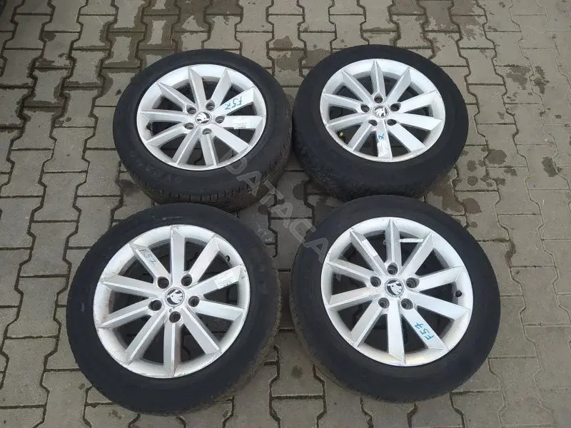 Колесные диски 3T0601025R