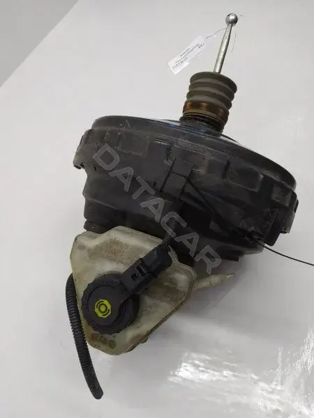 Вакуумный усилитель тормозов 7L8612101A