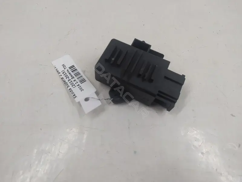 Блок управления сиденьем 1Z0959772С