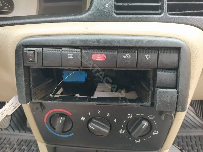 Кнопка аварийки 09134513