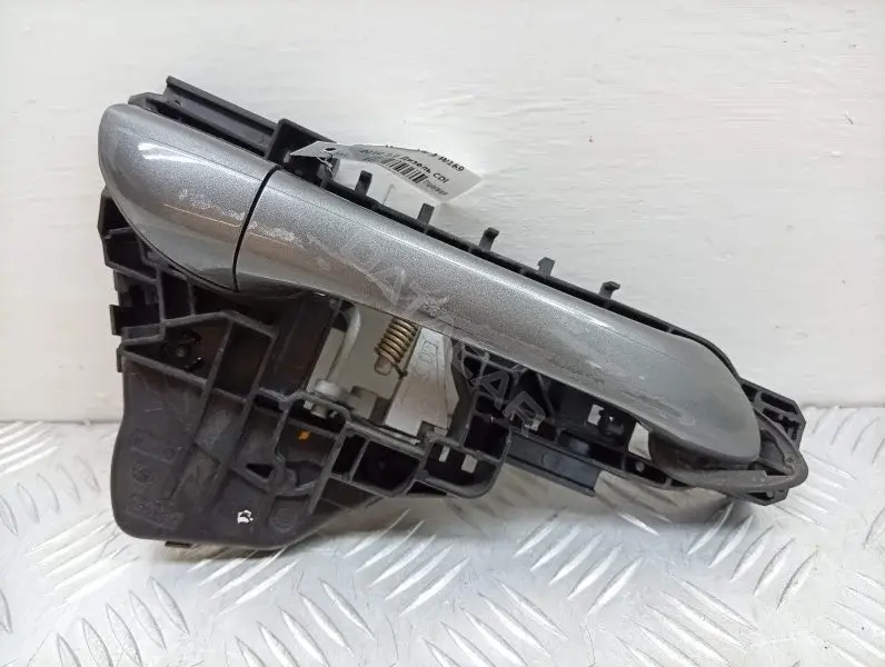 Ручка двери A1697600434