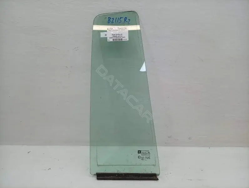 Форточка задняя правая 10453794