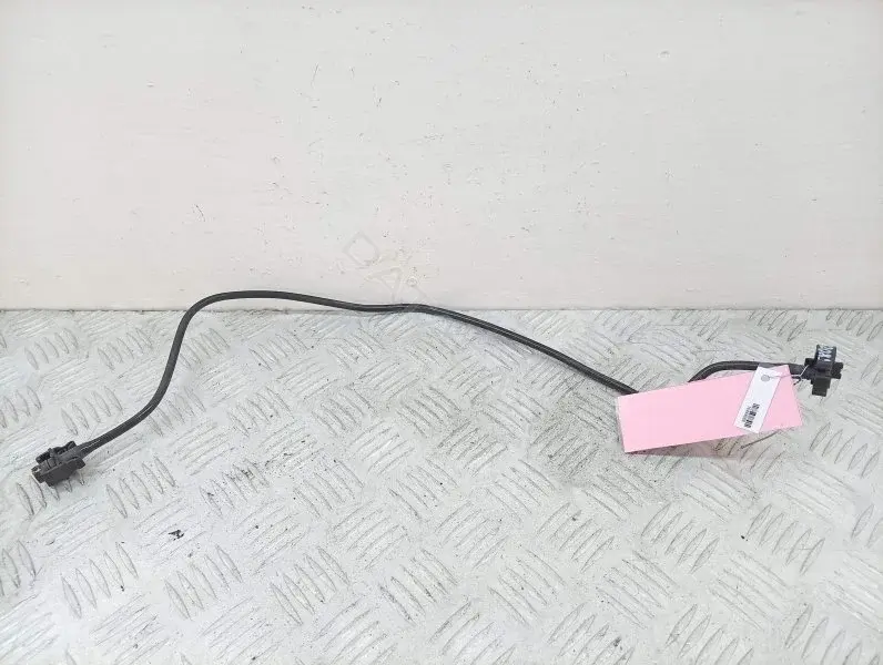 Патрубки системы охлаждения 8V218V081BD