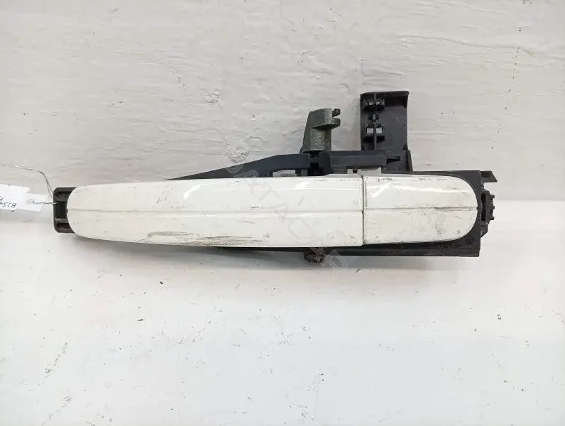Ручка двери 4M51A266B23AC