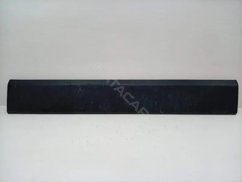 Молдинг двери 828210159R