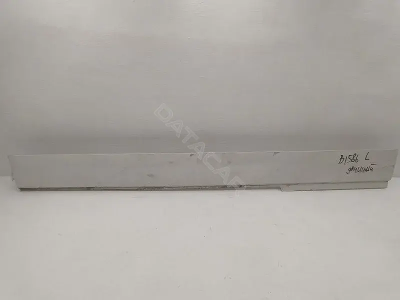 Молдинг двери 7H3843795C