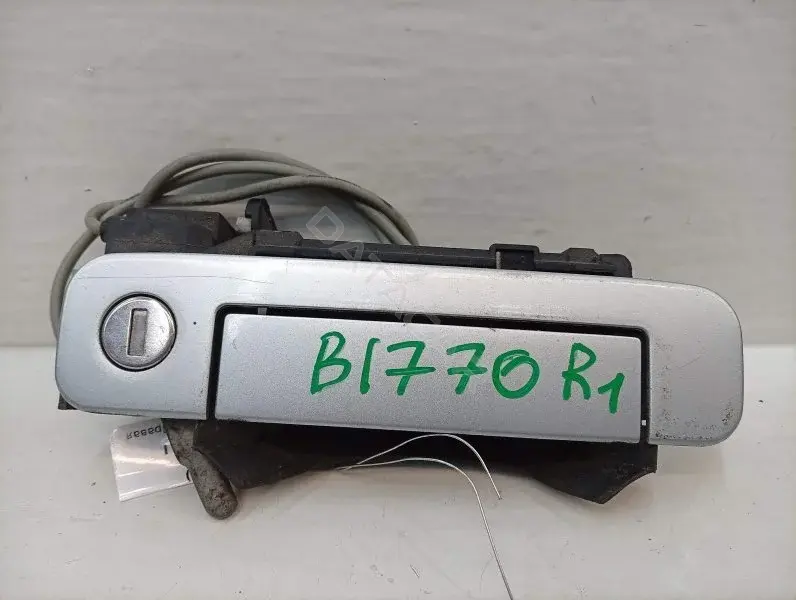 Ручка двери 4A0837206