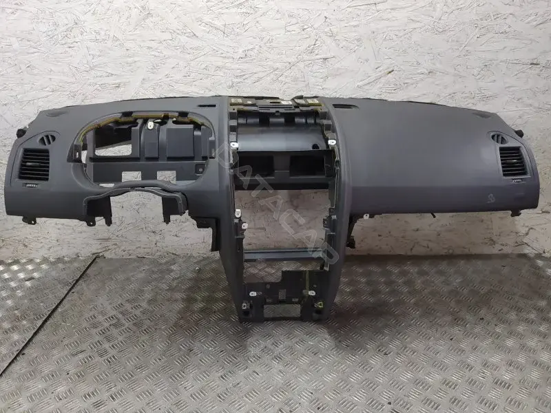 Панель передняя салона (торпедо) 10416778