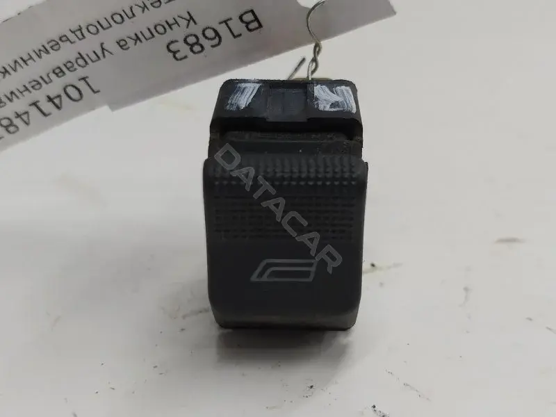 Кнопка стеклоподъемника 4D0959855