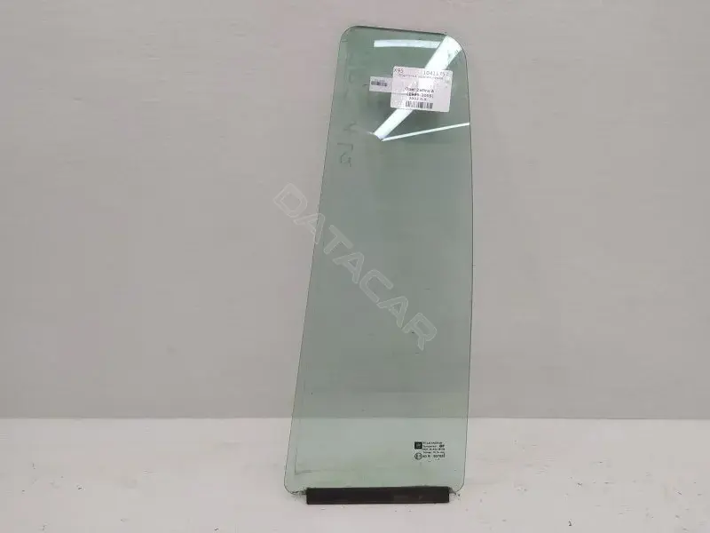 Форточка задняя левая 10411757