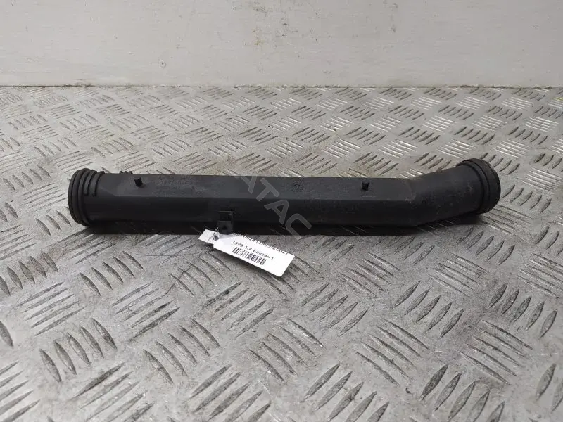 Патрубки системы охлаждения 032121065D
