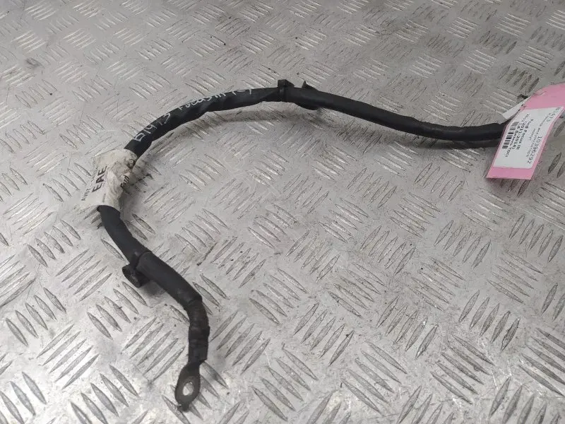 Клемма аккумуляторная AV6T14324EAE