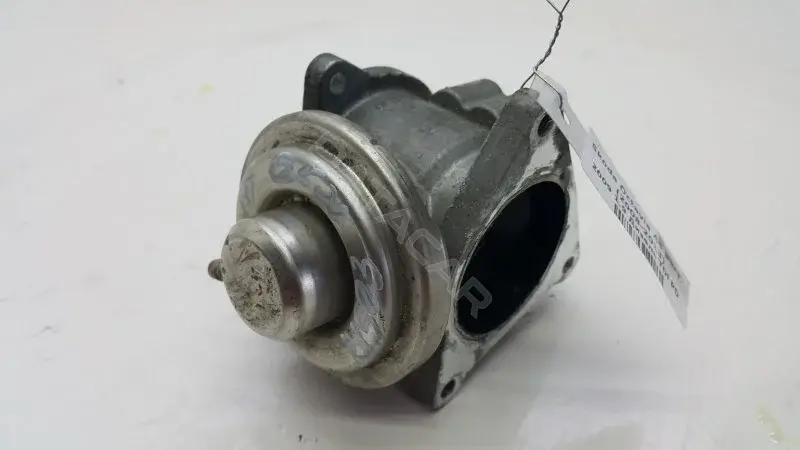 Клапан ЕГР 038129637D