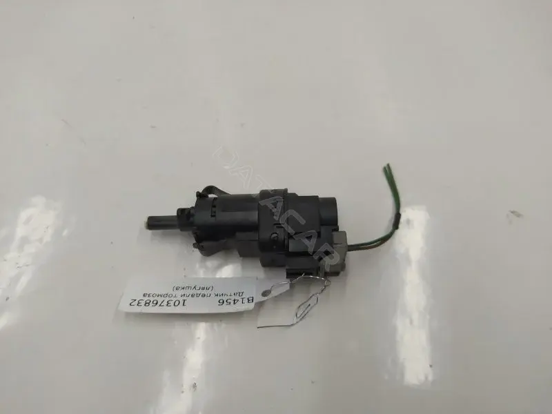 Датчик стоп сигнала 3M5T13480AC