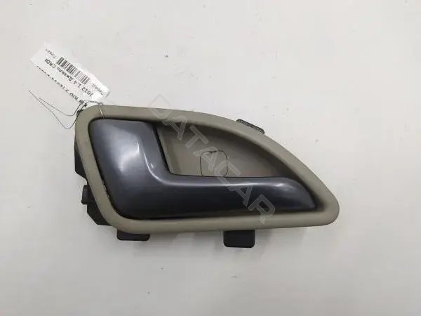 Ручка двери 826101W010