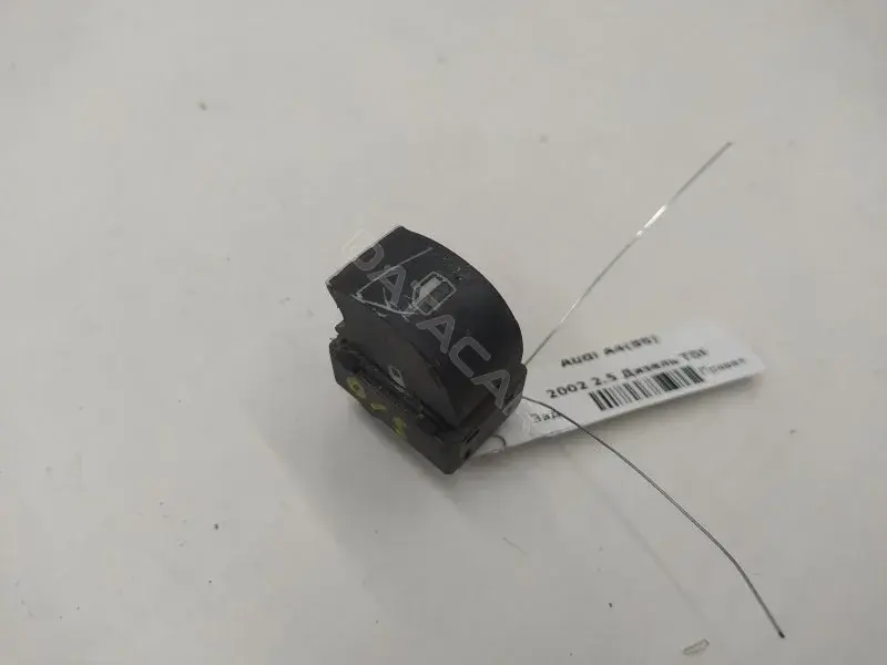Кнопка стеклоподъемника 8Z0959855B