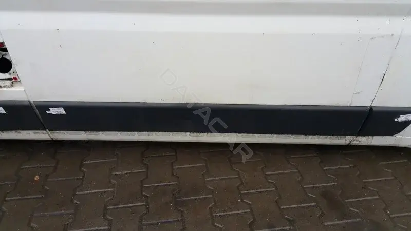Молдинг двери 10370448