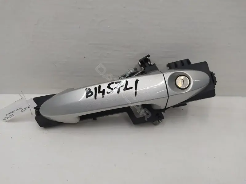 Ручка двери 8A61A224A37AN