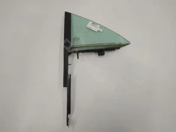Форточка задняя левая 10364769