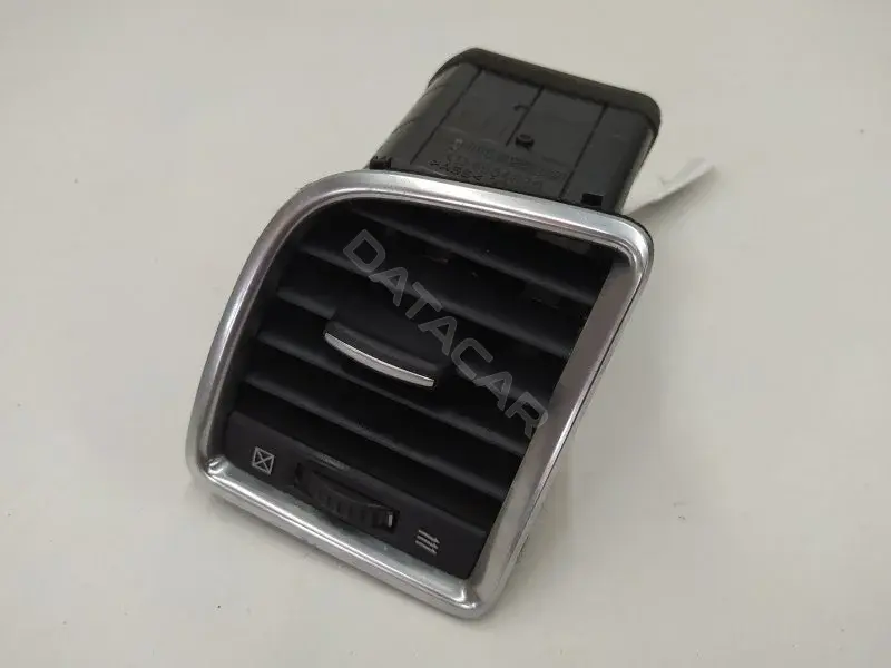 Дефлектор обдува салона KD4564830