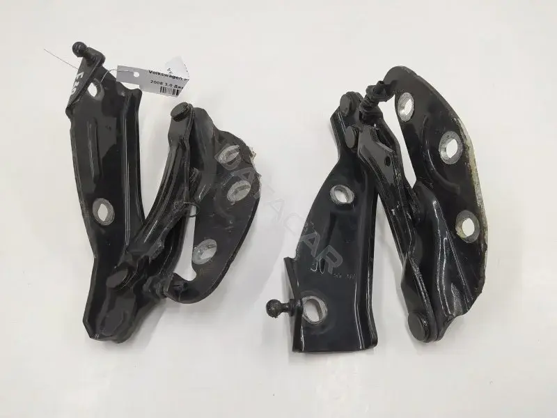 Петля капота 3D0823301D3D0823302D