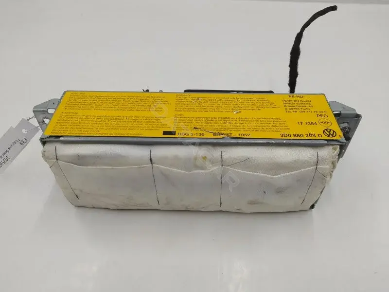 Подушка безопасности 3D0880204D