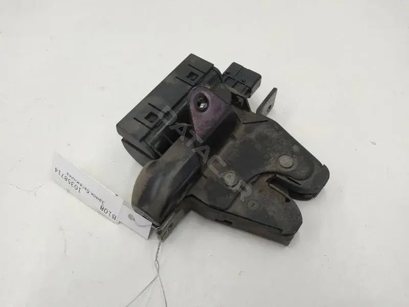 Замок крышки багажника 12785002