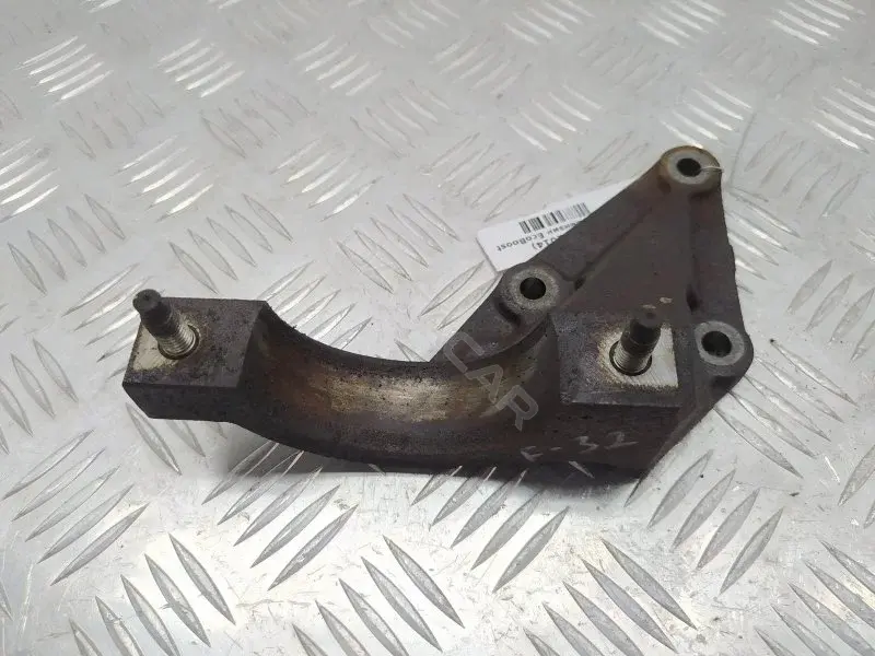 Кронштейн полуоси BV613K305TA