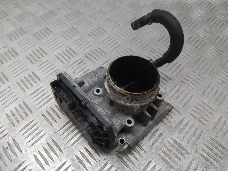 Дроссельная заслонка SH01136B0