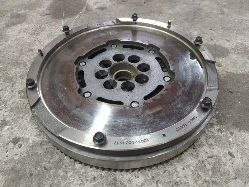 Маховик SH0116610