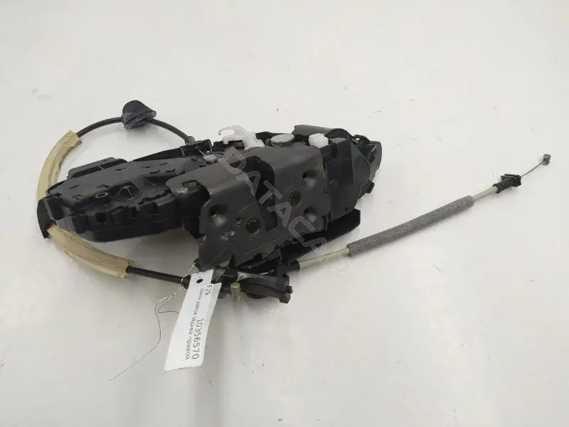 Замок двери 30799322