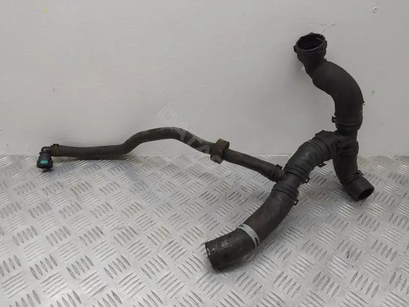 Патрубки системы охлаждения FPLA8260CB