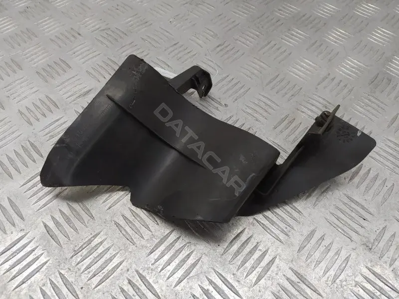 Дефлектор радиатора 62823JZ90A